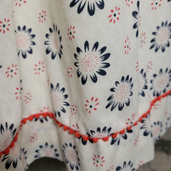 Pippa & Julie 4 Blue, White, REd - Picture 2 of 8